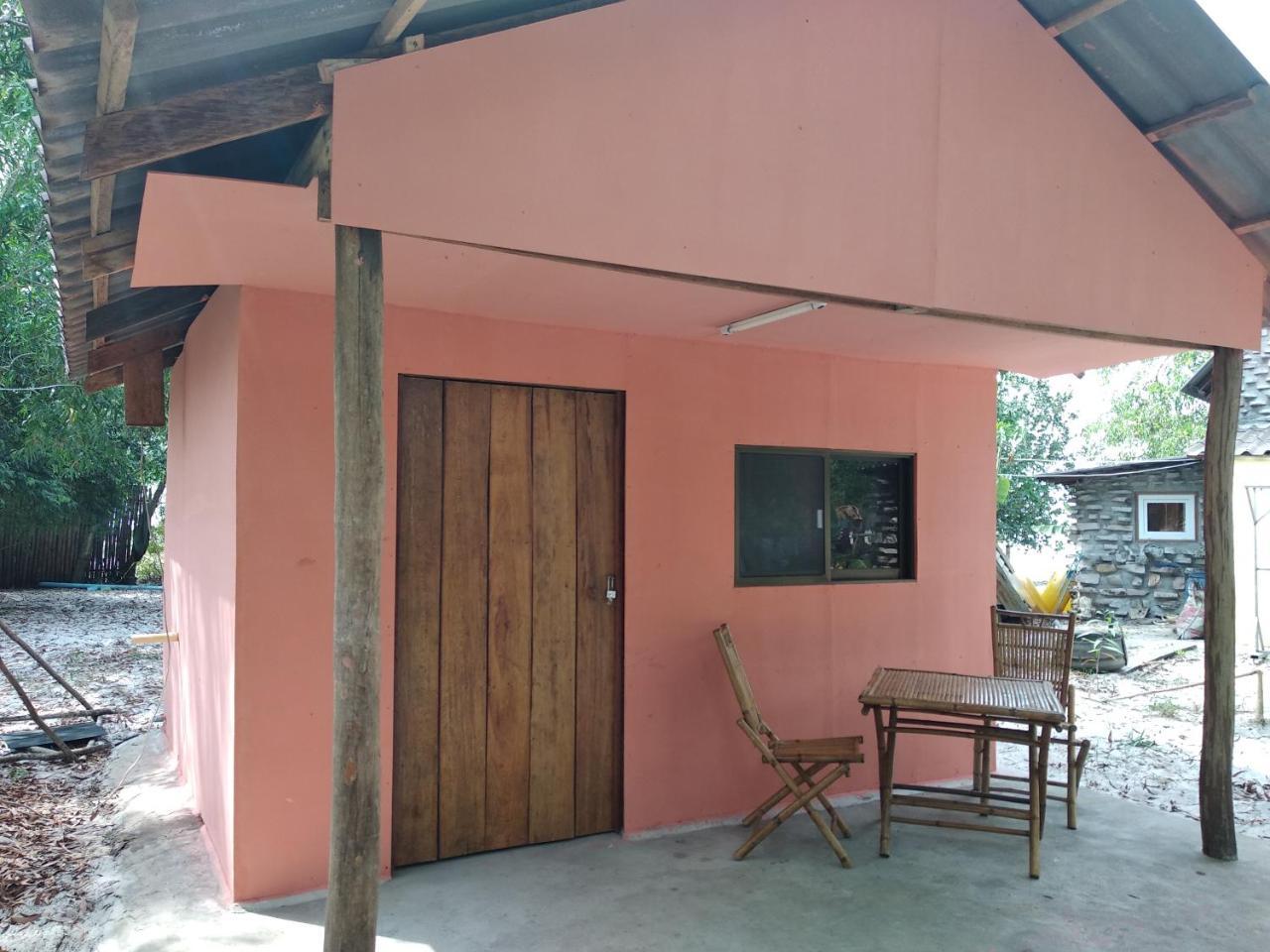 The Boarding House Hotel Sihanoukville Exterior foto